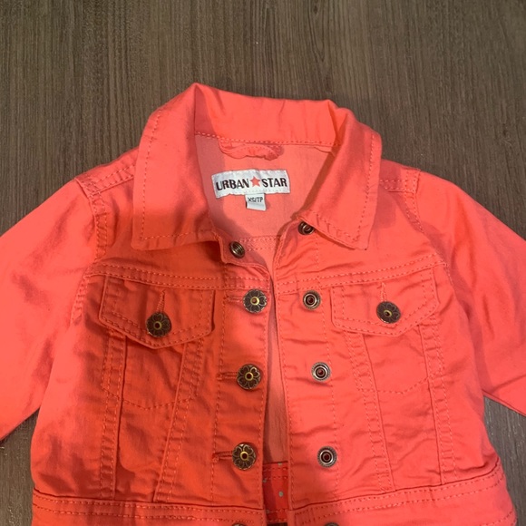 Matching jacket and bottoms - Picture 2 of 5